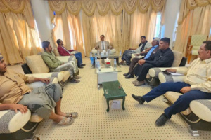 باعوم يناقش مع شركة الغاز حلول أزمة الإمدادات وضبط الأسعار بوادي حضرموت