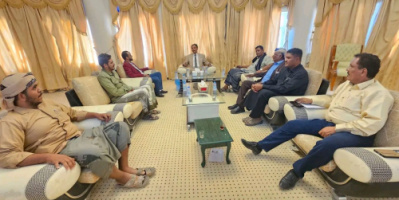 باعوم يناقش مع شركة الغاز حلول أزمة الإمدادات وضبط الأسعار بوادي حضرموت