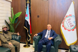 العميد الوالي يناقش مع وزير الخدمة المدنية سبل تعزيز التعاون المشترك بين الجانبين