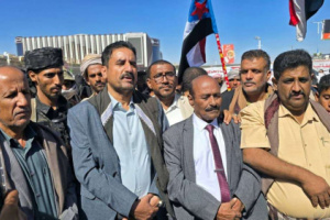 فريق التوجيه والرقابة الرئاسي يطّلع على أوضاع المعتصمين بمدينة عتق