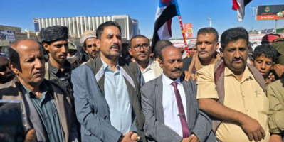 فريق التوجيه والرقابة الرئاسي يطّلع على أوضاع المعتصمين بمدينة عتق