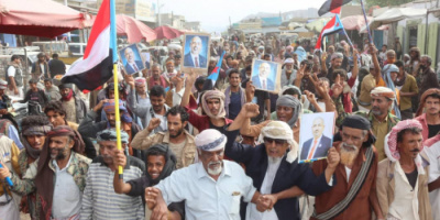 مسيرة جماهيرية ومهرجان خطابي في المحفد بأبين تطالب بإعلان دولة الجنوب العربي