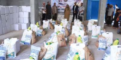 مقدمة من الرئيس الزُبيدي.. انتقالي المهرة يدشّن توزيع السلال الغذائية للأسر الأشد احتياجًا