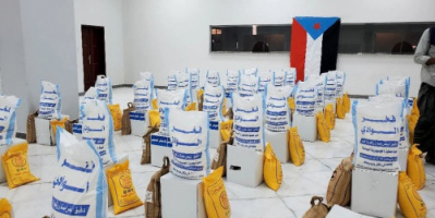 انتقالي وادي وصحراء حضرموت يواصل توزيع السلال الغذائية في المديريات