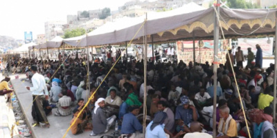 لليوم الثامن على التوالي .. إقبال جماهيري واسع على مخيم الاعتصام المفتوح بمدينة المكلا