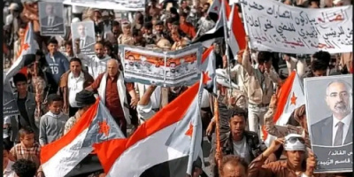 تصل مخيم الاعتصام بالضالع .. حشود من حجر ومريس وقعطبة وزُبيد تجدد حق الشعب الجنوبي في استعادة دولته