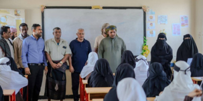 محافظ سقطرى يدشّن امتحانات الفصل الدراسي الأول للعام الدراسي 2025–2026م بالمحافظة