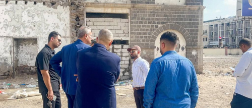 جهود مدير عام مديرية صيرة تتكلل بإخراج مقتحمين لمبنى إدارة التربية والتعليم بالمديرية