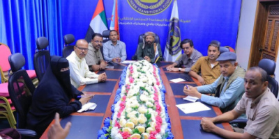 تنفيذية انتقالي وادي وصحراء حضرموت تبحث تنسيق الجهود لتعزيز الاستقرار وتطبيع الحياة العامة