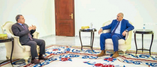 الرئيس الزُبيدي يطّلع على سير العمل بجامعة عدن ويؤكد دعمه لتطوير العملية التعليمية