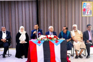 فريق التوجيه يلتقي أعضاء الجمعية الوطنية ومجلس المستشارين من حضرموت والهيئة التنفيذية بالمحافظة