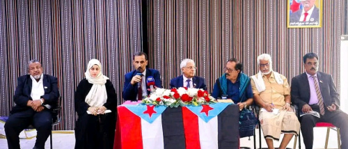 فريق التوجيه يلتقي أعضاء الجمعية الوطنية ومجلس المستشارين من حضرموت والهيئة التنفيذية بالمحافظة