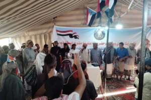 وفد من قبيلة بلعبيد يصل إلى مخيم الاعتصام في سيئون