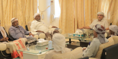 الكثيري يلتقي شيوخ وأعيان قبيلة آل نوبة والبحرية بوادي حضرموت