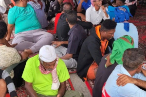 إقبال جماهيري واسع على مخيم الاعتصام المفتوح بالمكلا واللجنة الصحية تؤكد استقرار الوضع الصحي