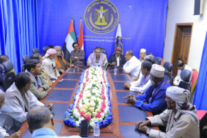 انتقالي وادي حضرموت يناقش مع مجلس المستشارين عددًا من القضايا الأمنية والمجتمعية