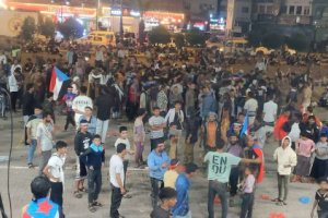 أمسية فنية في ساحة الاعتصام المفتوح بالعاصمة عدن