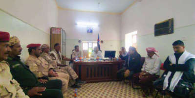 رئيس تنفيذية انتقالي حورة ووادي العين يلتقي قائد اللواء 15 صاعقة لبحث تعزيز التنسيق الأمني بالمديرية