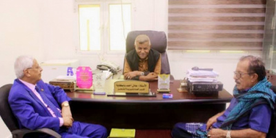 فريق الرقابة والتوجيه الرئاسي يلتقي مدير عام مديرية الشحر