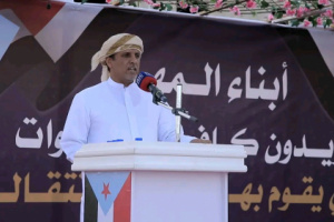 باكريت: الرئيس الزُبيدي يوافق على تأهيل 10 آلاف جندي بالمهرة