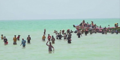 عودة 51 صياداً يمنياً إلى المخا بعد الإفراج عنهم من قبل السلطات الإريترية