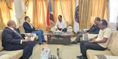 باعوم يبحث مع أمين عام جامعة سيئون أوضاع الجامعة والتحديات التي تواجهها