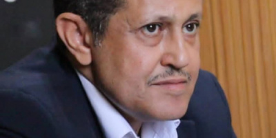 رئيس انتقالي لحج يعزّي مدير الإدارة السياسية بالمحافظة في وفاة والده 