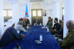 لقاء أمني تنفيذي مشترك بـتريم والسوم يؤكد تعزيز التنسيق وحماية السكينة العامة