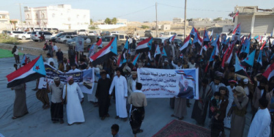 محافظة المهرة تشهد توسع غير مسبوق للاعتصام الشعبي في الغيضة بانضمام قبلي واسع