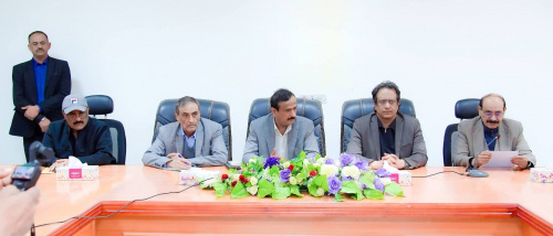 خلال اجتماع موسّع برئاسة المحافظ بن الوزير: السلطة المحلية بمحافظة شبوة تصدر بيانًا هامًا