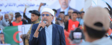 الكثيري من ساحة الاعتصام بسيئون يؤكد قرب إعلان دولة الجنوب العربي ويبارك موقف السلطة المحلية بحضرموت