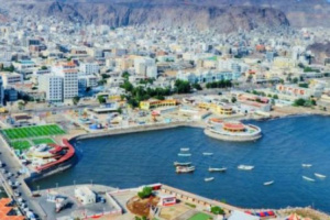 دعوة لأداء صلاة الجمعة في ساحة العروض بالعاصمة عدن