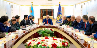 القيادة التنفيذية العُليا تناقش الجهود المبذولة لتأمين الخدمات للمواطنين ومراقبة أسعار الصرف