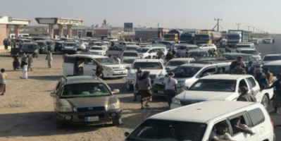 تدفق الجماهير المشاركة في مليونية سيئون عبر البوابة الشرقية لحضرموت