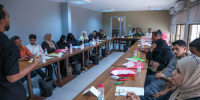 مؤسسة انسجام تنفذ جلسة حوارية ضمن مشروع تعزيز أدوار الشباب والنساء في عملية السلام المحلي بالعاصمة عدن