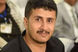 تناقضات رشاد العليمي بين حديث الملائكة وعمل الشياطين