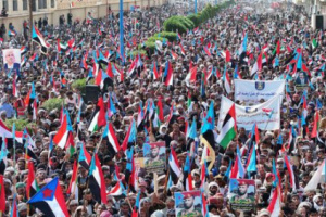 مليونية شبوة تطالب بإعلان الدولة وتؤيد القوات الحكومية الجنوبية