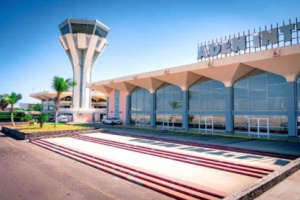 توقف الرحلات من وإلى مطار عدن الدولي لهذا السبب 