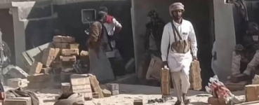 عاجل: خبراء أمنيون: نهب المعسكرات في حضرموت والمهرة ينعش القاعدة وداعش