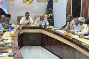 مجلس المستشارين يشدد على وحدة الصف الجنوبي والالتفاف حول القيادة السياسية