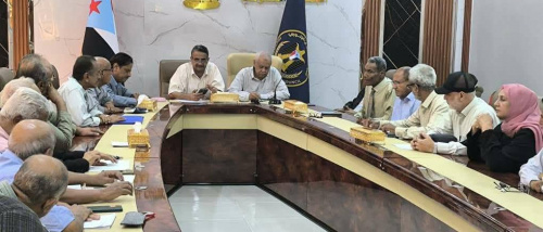 مجلس المستشارين يشدد على وحدة الصف الجنوبي والالتفاف حول القيادة السياسية