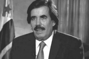 الرئيس الزبيدي ينعي شعب الجنوب وفاة الرمز التاريخي الرئيس علي سالم البيض