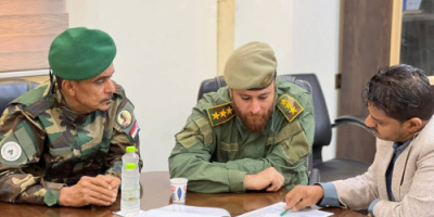 مدير عام الشيخ عثمان ورئيس اللجنة الأمنية يطّلع على التقرير الإحصائي السنوي لإدارة الشؤون القانونية بالحزام الأمني