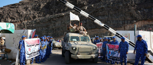  قوات العمالقة الجنوبية تسلّم معسكر جبل حديد لقوات أمن المنشآت