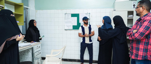 مدير عام مديرية صيرة يتفقد مستوى خدمات المراكز الصحية بالمديرية 