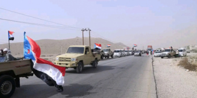 انطلاق موكب أبناء شبوة للمشاركة في مليونية الثبات والتصعيد الثوري في العاصمة عدن