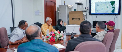 اجتماع بعدن لمناقشة إعداد قاعدة بيانات مكانية باستخدام نظام المعلومات الجغرافية (GIS)