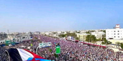 حشود جماهيرية في عدن تطالب بالاستقلال وترفض الوصاية السعودية