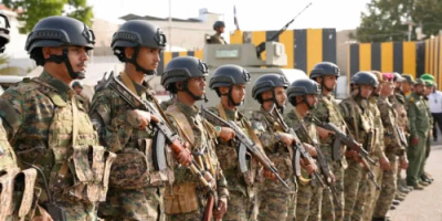 بتوجيهات المحرمي.. قوات العمالقة الجنوبية تسلم تأمين حي السفارات وساحة العروض لقوات الأمن الوطني بالعاصمة عدن