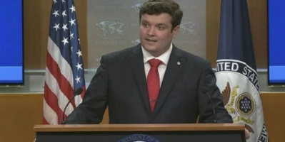 الخارجية الأمريكية: نلاحق &ldquo;جهات خبيثة&rdquo; تورد السلاح وتجمع الأموال للحوثيين